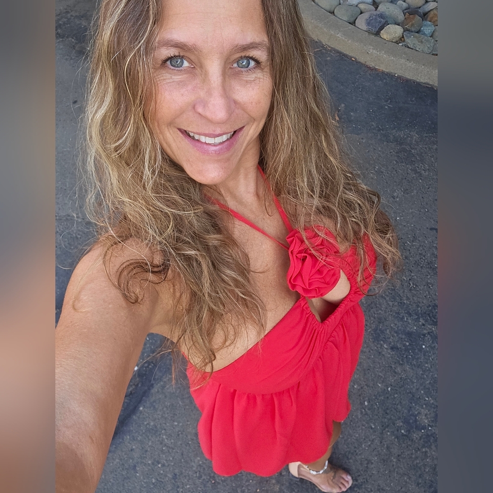 Hello Lady in Red